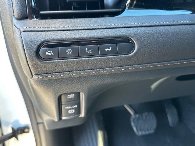 Photo of 2025 Radiant White INFINITI QX80