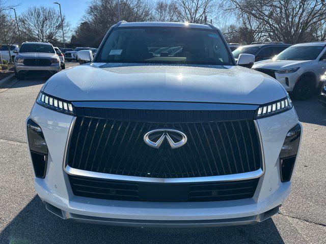 Photo of 2025 Radiant White INFINITI QX80
