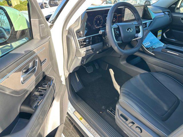 Photo of 2025 Radiant White INFINITI QX80