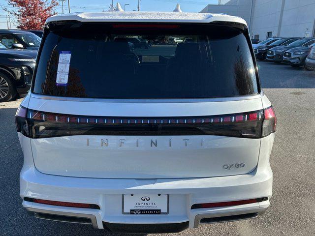 Photo of 2025 Radiant White INFINITI QX80
