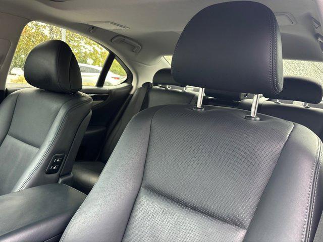 Photo of 2017 Liquid Platinum Lexus LS 460