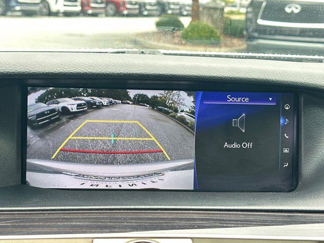 Photo of 2017 Liquid Platinum Lexus LS 460