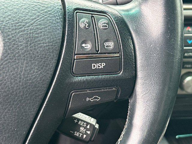 Photo of 2017 Liquid Platinum Lexus LS 460
