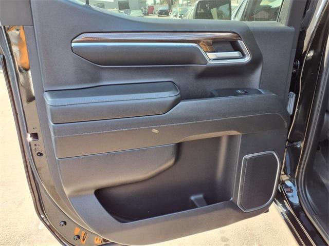 Photo of 2023 Black Chevrolet Silverado 1500