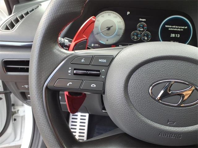 Photo of 2021 Quartz White Hyundai SONATA