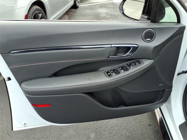 Photo of 2021 Quartz White Hyundai SONATA