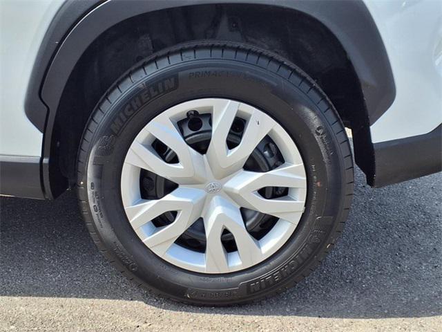 Photo of 2024 White Toyota Corolla Cross