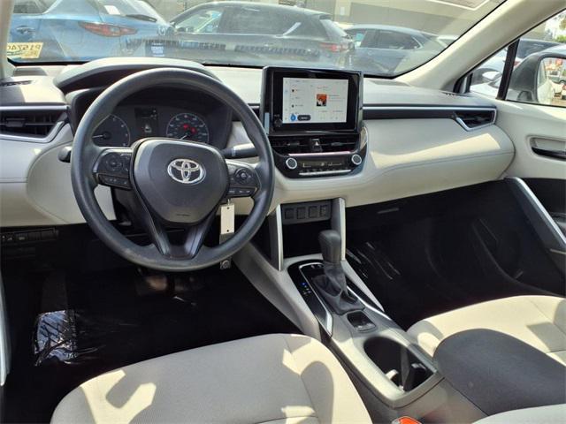 Photo of 2024 White Toyota Corolla Cross