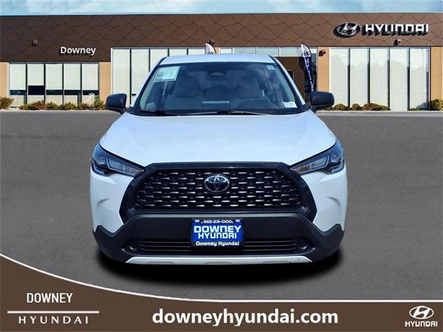 Photo of 2024 White Toyota Corolla Cross