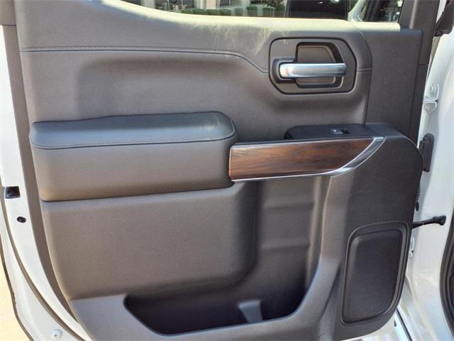 Photo of 2019 Summit White GMC Sierra 1500