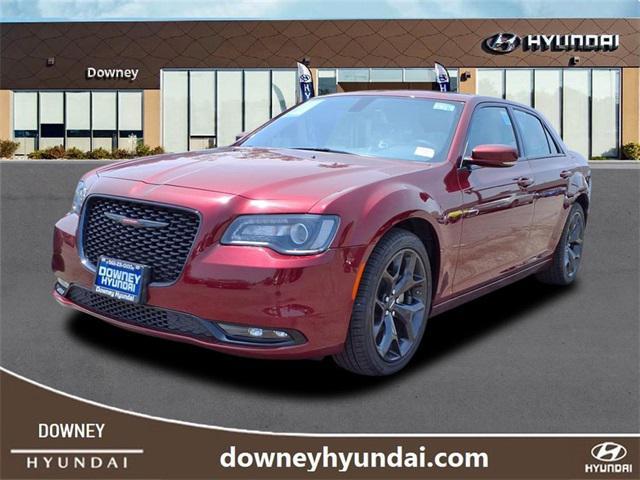 2023 Chrysler 300