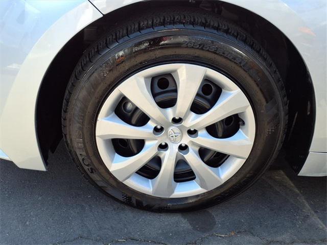 Photo of 2024 Classic Silver Metallic Toyota Corolla