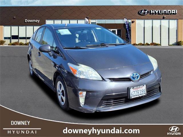 Photo of 2013 Winter Gray Metallic Toyota Prius