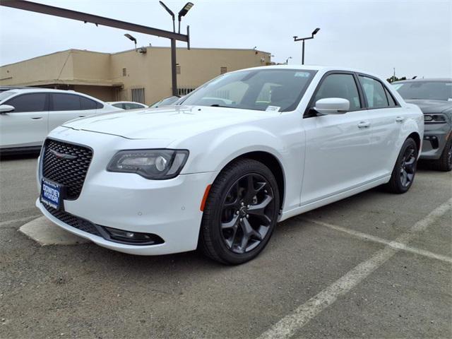 2023 Chrysler 300