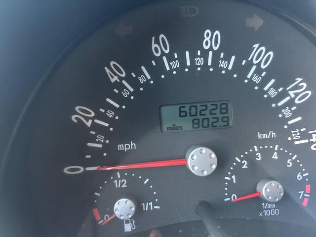 Photo of 2003 Silver Volkswagen New Beetle