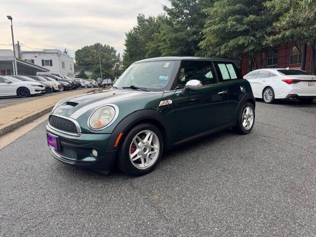 Photo of 2009 British Racing Green Metallic MINI Cooper S