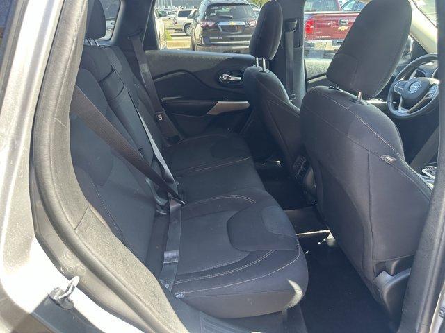 Photo of 2017 Billet Silver Metallic Clearcoat Jeep Cherokee