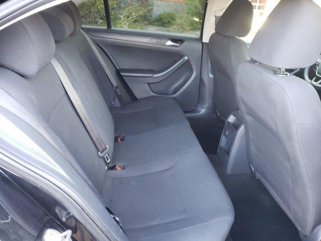 Photo of 2016 Black Volkswagen Jetta