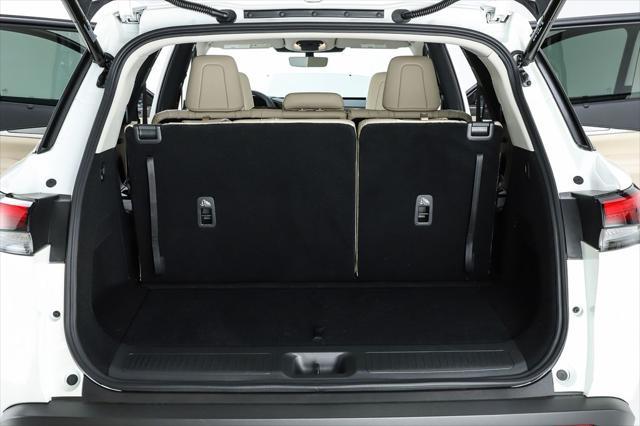 Photo of 2025 Majestic White INFINITI QX60