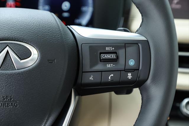 Photo of 2025 Majestic White INFINITI QX60