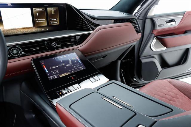 Photo of 2025 Mineral Black INFINITI QX80