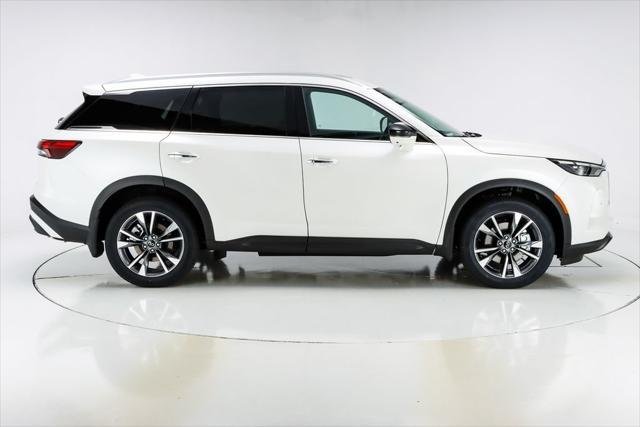 Photo of 2025 Majestic White INFINITI QX60
