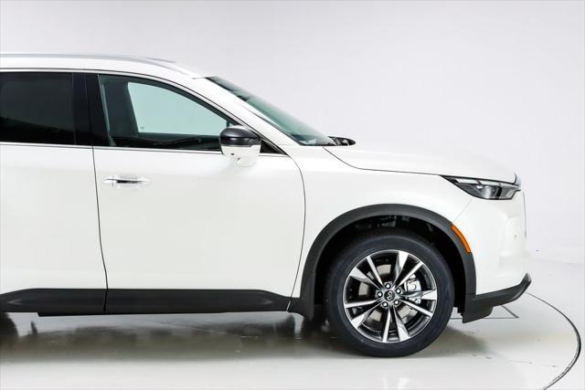 Photo of 2025 Majestic White INFINITI QX60