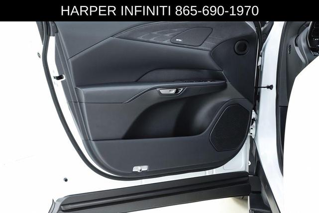 Photo of 2023 Eminent White Pearl Lexus RX 350