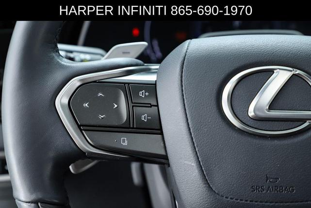 Photo of 2023 Eminent White Pearl Lexus RX 350