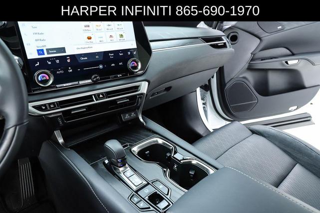 Photo of 2023 Eminent White Pearl Lexus RX 350