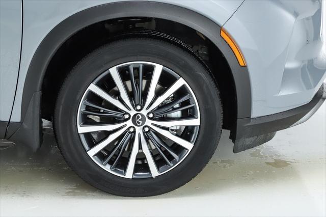 Photo of 2025 Harbor Gray INFINITI QX60