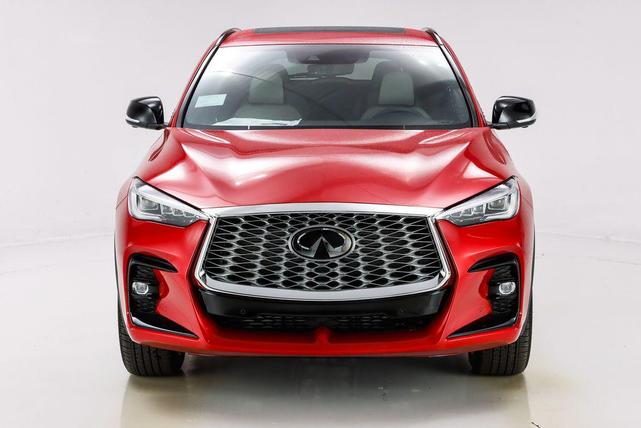 Photo of 2025 Dynamic Sunstone Red INFINITI QX55