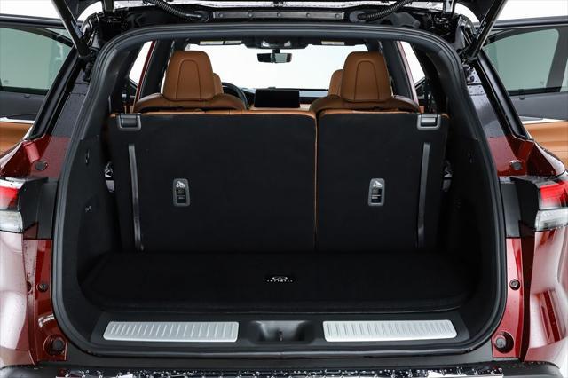 Photo of 2025 Deep Bordeaux/Black Obsidian INFINITI QX60