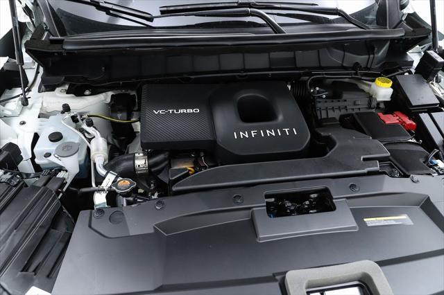 Photo of 2025 Majestic White/Black Obsidian INFINITI QX60