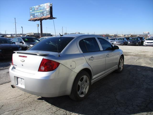 Photo of 2010 Silver Ice Metallic Chevrolet Cobalt