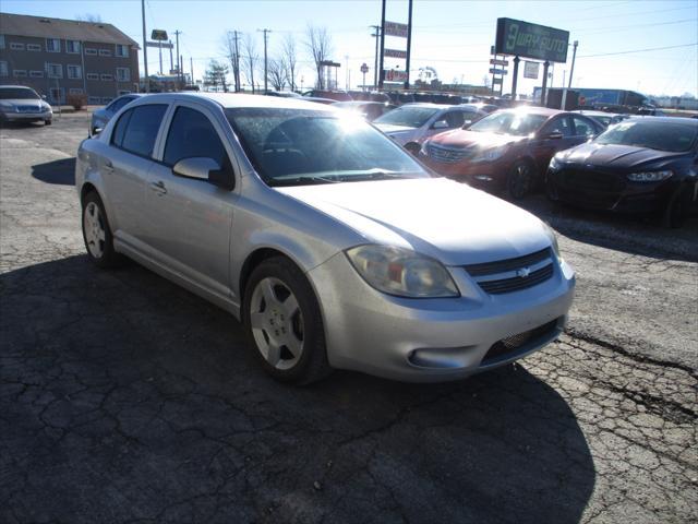 Photo of 2010 Silver Ice Metallic Chevrolet Cobalt