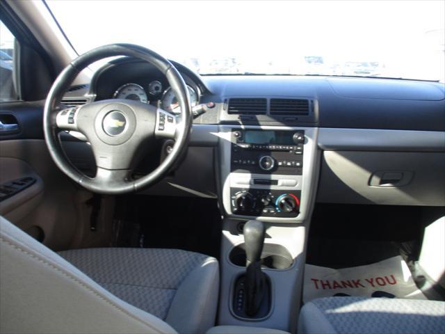 Photo of 2010 Silver Ice Metallic Chevrolet Cobalt