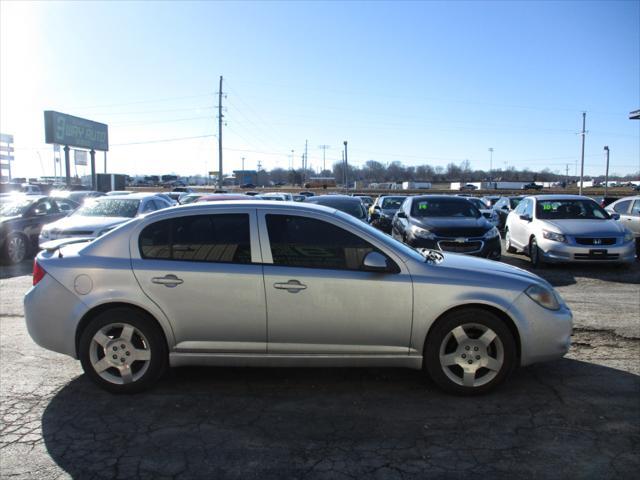 Photo of 2010 Silver Ice Metallic Chevrolet Cobalt