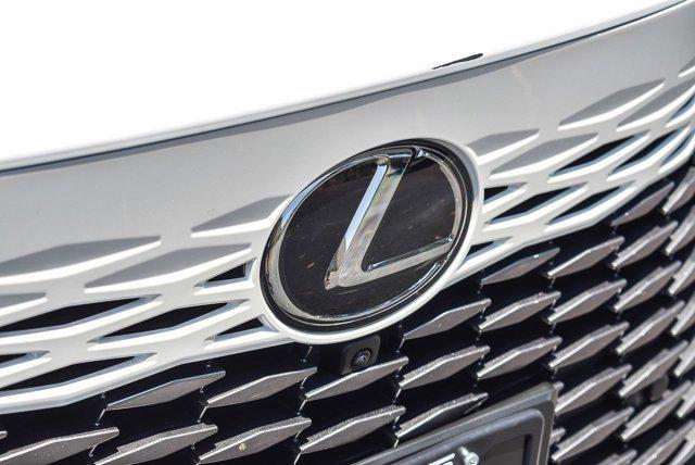 Photo of 2024 Eminent White Pearl Lexus RX 350
