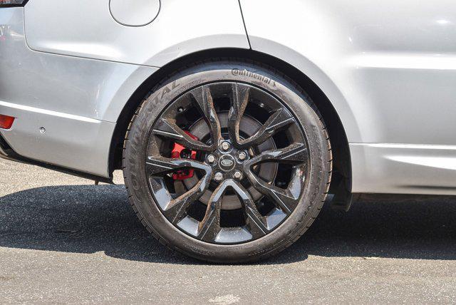 Photo of 2022 Hakuba Silver Metallic Land Rover Range Rover Sport