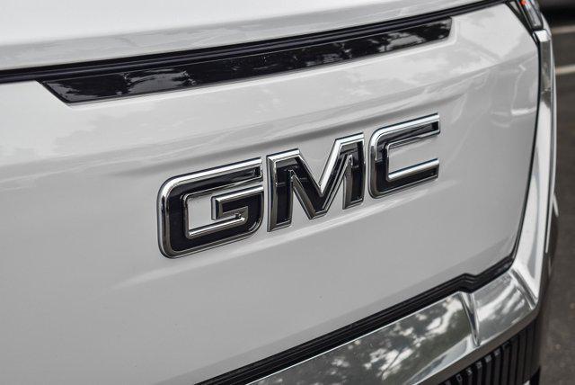 Photo of 2025 Summit White GMC Sierra EV