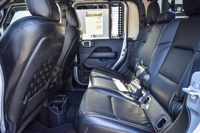 Photo of 2022 Silver Zynith Clearcoat Jeep Gladiator