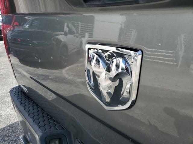 Photo of 2013 Bright Silver Metallic RAM 1500