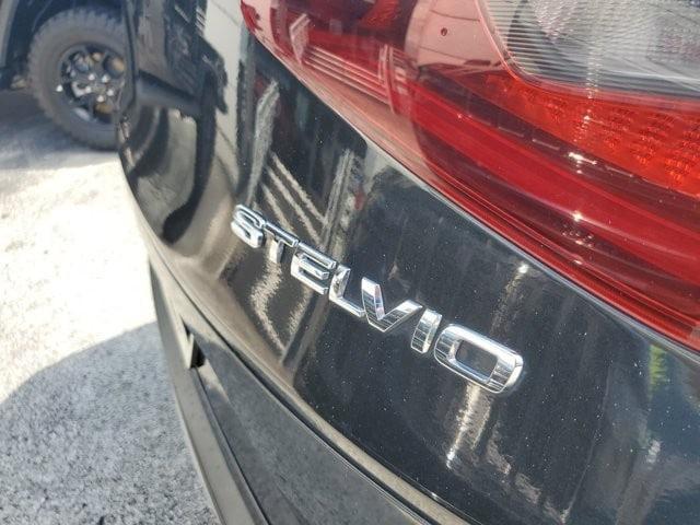 Photo of 2018 Vulcano Black Metallic Alfa Romeo Stelvio