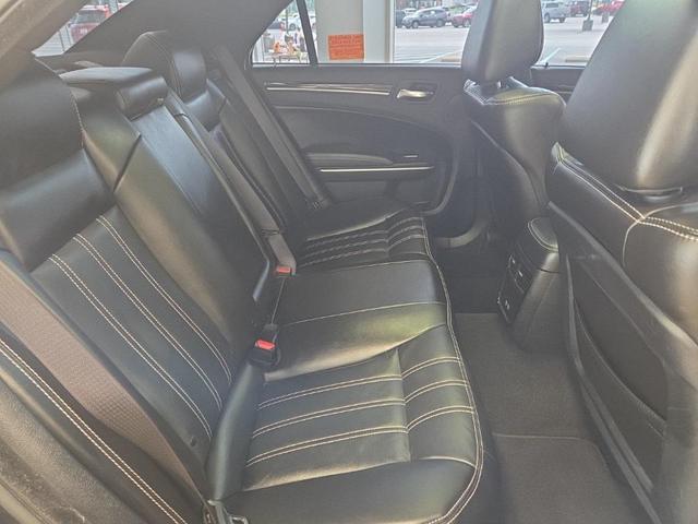 Photo of 2022 Granite Crystal Metallic Clearcoat Chrysler 300