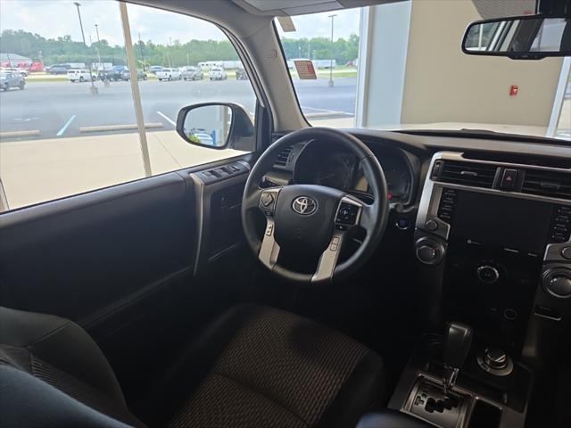Photo of 2022 White Toyota 4Runner