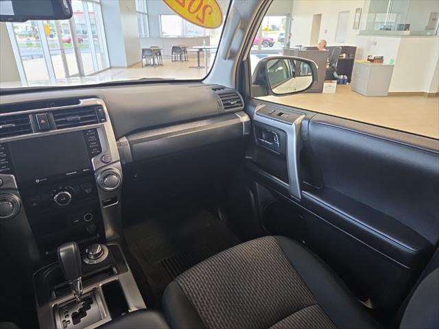 Photo of 2022 White Toyota 4Runner
