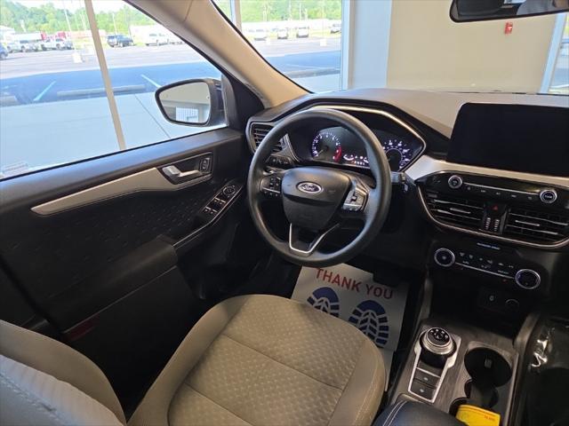 Photo of 2020 Black Metallic Ford Escape