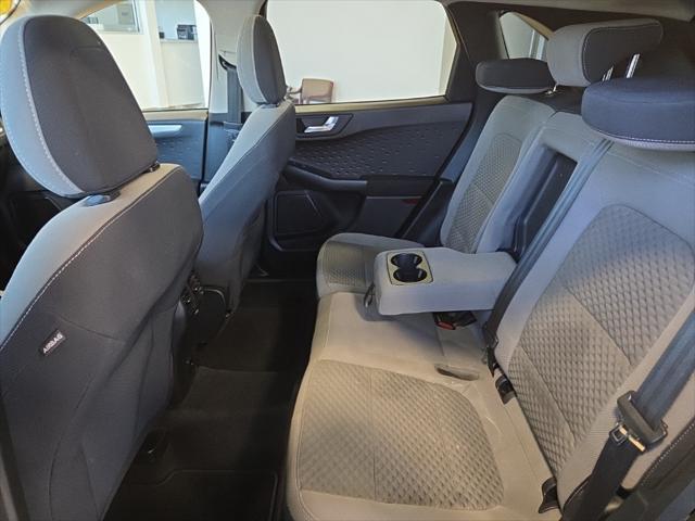 Photo of 2020 Black Metallic Ford Escape