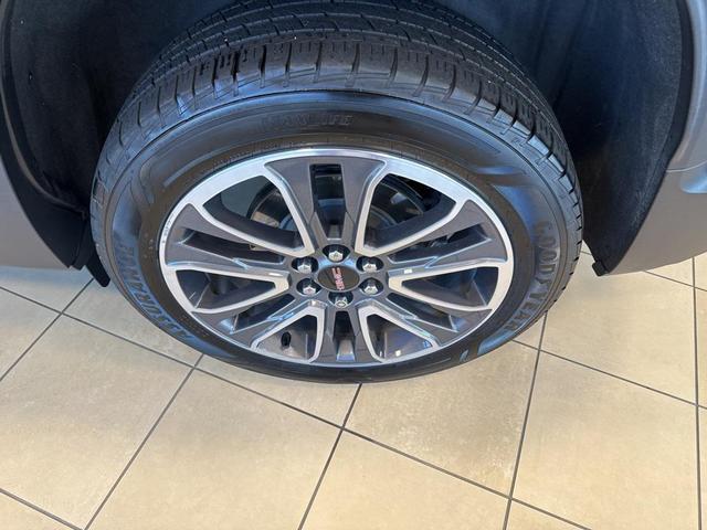 Photo of 2020 Ebony Twilight Metallic GMC Acadia